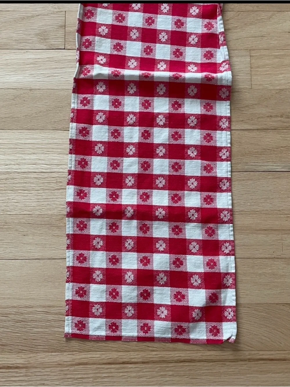 Vintage Tavern Check Table Runner